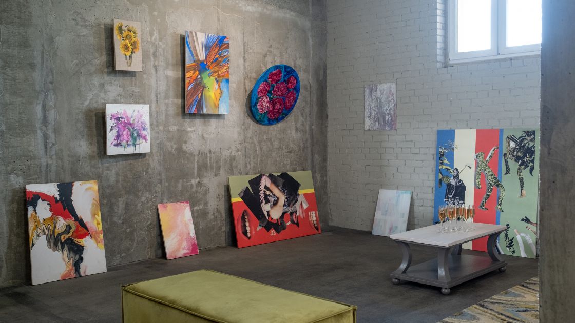 The Impact of AR on High-Ticket Art Sales: How It Boosts Buyer Confidence